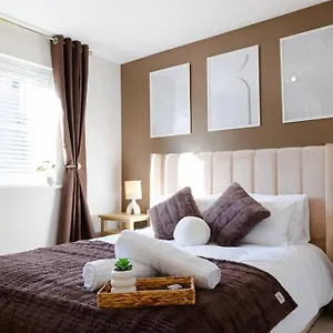Urban Elegance Gem With Free Parking Cardiff